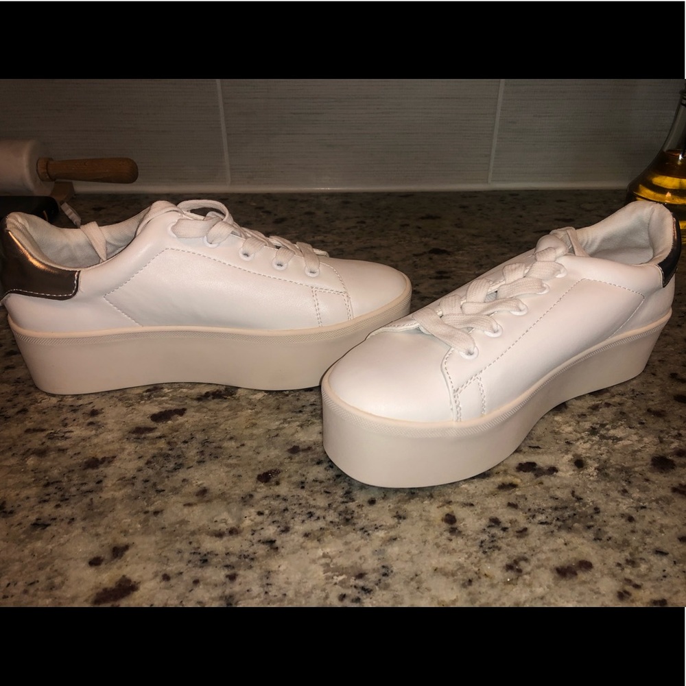 Steve Madden Palmer Sneaker